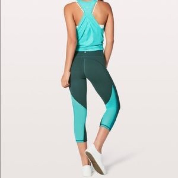 ⭐️LAST ONE Lululemon Mix and Mesh Crop 21” - Picture 2 of 6